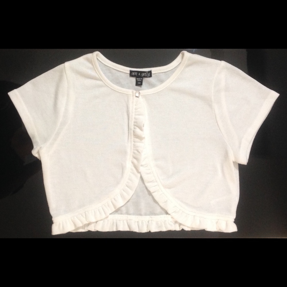 Ava & Yelly Short Sleeve Shrug